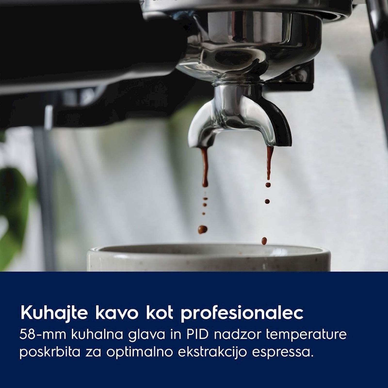 Kavni aparat za espresso Electrolux E8EC1-8BP Kavni aparat za espresso Electrolux E8EC1-8BP